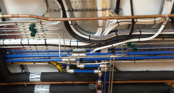 INF_Installation_Small_Pipework